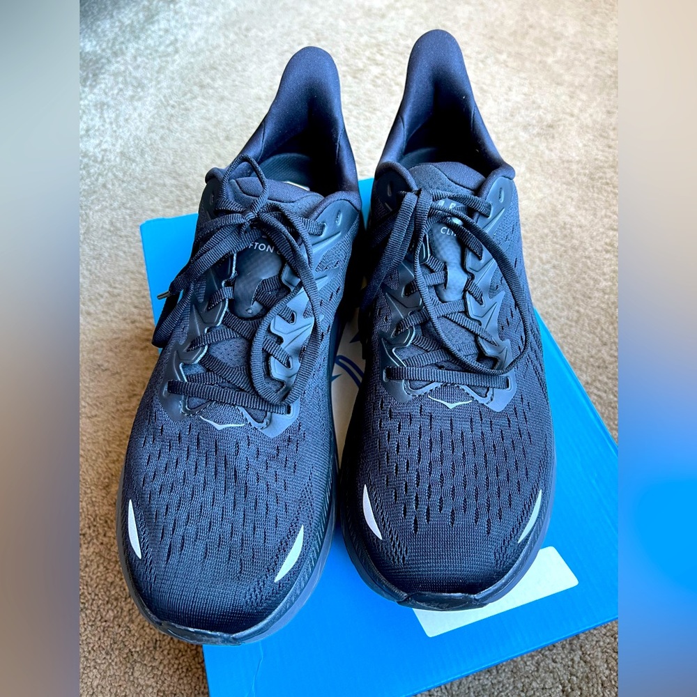 🔥 Hoka Clifton 8 Men’s 12.5 D WIDE. Worn only once. Too wide for me. With box!